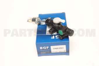 3142037011 CLUTCH MASTER CYLINDER