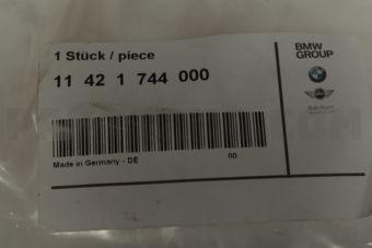 11421744000 COVER, OIL FILTER HSG E36/E39