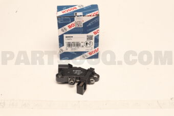 0031546906 REGULATOR ALTERNATOR/RH/W210