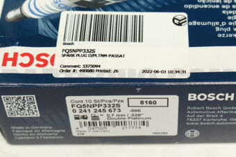FQ5NPP332S SPARK PLUG D/PLTNM-PASSAT