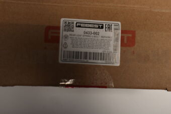 0433002 BOLT REAR SPRING