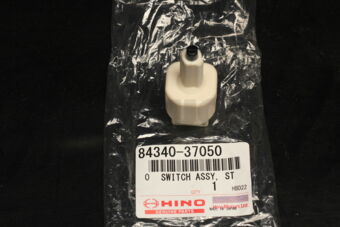 8434037050 SWITCH ASSY  STOP LA