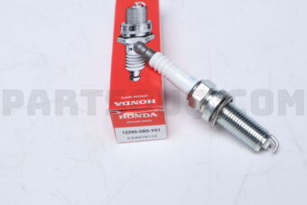 122905B0Y01 SPARK PLUG ILKAR7