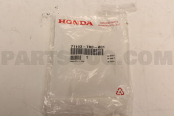 71193TR0A01 SPACER R,FR BUMPE