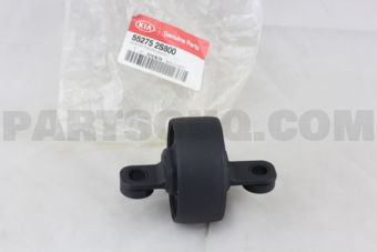 552752S800 "BUSH-RR TRAILING ARM,RH"