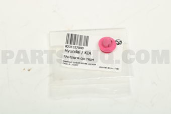 8231527000 FASTENER-DR TRIM