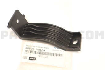 86639R0500 Hyundai / KIA BRACKET-RRBEAMLWR