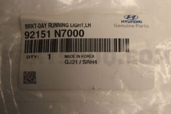 92151N7000 BRKT-DAY RUNNING LIGHT,LH