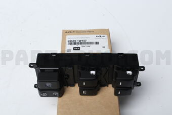 935701W157 SWITCH ASSY-P/WDO MAIN