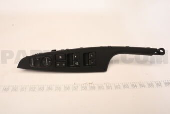 93570D30104X SWITCH ASSY-P/WDO MAIN