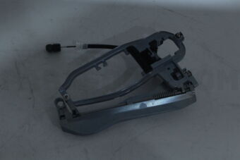 210760590003 OUTER HANDLE BASE X5 RR RH