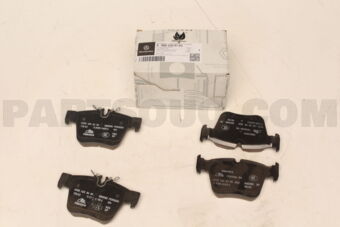 A0004208703 BRAKE PAD RER-GLC(X253)