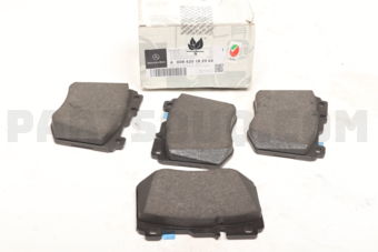 A0084201820 BRAKE PAD FRT-C(W205)