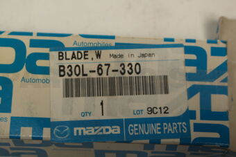 B30L67330 BLADE,WIPERFRONT