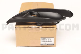 B63C50C11A COVER(R),HOLE-LAMP