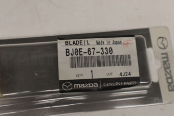 BJ0E67330 BLADE(L),WIPER-FRONT