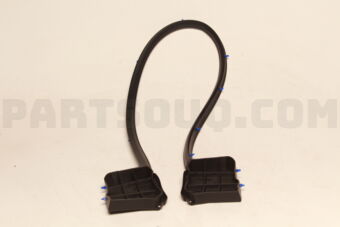 D10E56760 WEATHERSTRIP,BONNET