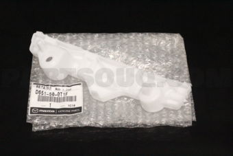 D651500T1F RETAINER NO.1,BUMPER