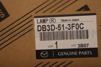 DB3D513F0C LAMP(R),TRUNK LID