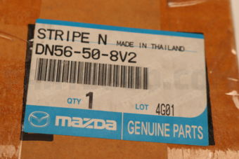 DN56508V2 STRIPE NO.2(R),BODY SIDE