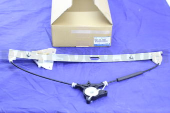 EG2159590B ARM/BASE(L),WINDOW