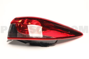 GHK151150B Mazda LAMP(R),RR COMB
