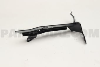 KB7W52240 STAY(L),FENDER