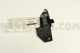 KB8A50C12 COVER(R),LAMP HOLE