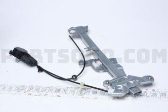 NA0159560J Mazda REGULATOR-LT WNDW
