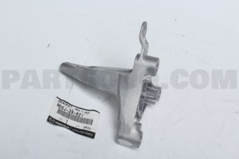 ND5J39021 BRACKET(R),ENGINE