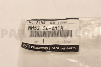 NH52502H1A RETAINER(R),REAR BUMPER