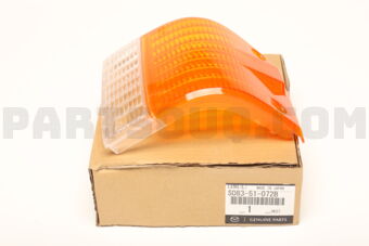 S08351072B LENS(L),FRT COMB