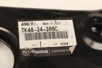 TK4834300C ARM(R),LOWER