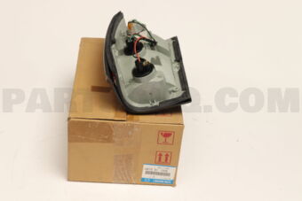 UB7551150E LAMP-R,COMB,RH