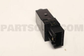 UR5661530A SWITCH,AIR CON