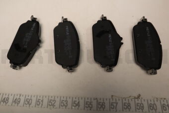 0252203119 BRAKE PAD SET FRT-W205/S205