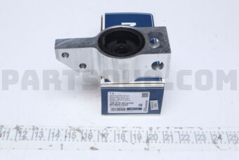 1006100014HD BRACKET/PASSAT CC/TIGUAN/Q3