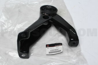 1092A067 BRKT,ENG RR ROLL STOPPER