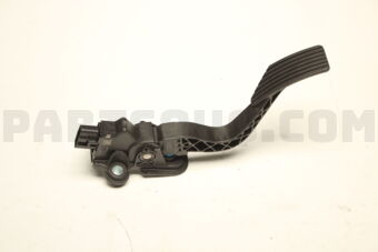 1600A101 PEDAL,ACCEL