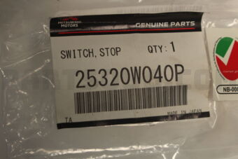 25320W040P Mitsubishi SWITCH,STOP LAMP