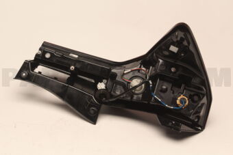 26550W100P Mitsubishi LAMP ASSY,COMB,RR RH