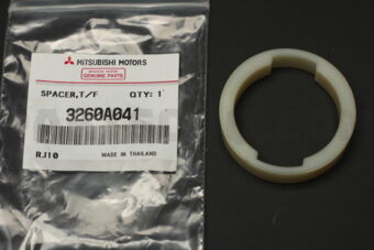 3260A041 SPACER,T/F GEARSHIFT LINK