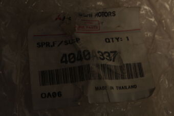 4040A337 Mitsubishi SPRING,FR SUSP COIL
