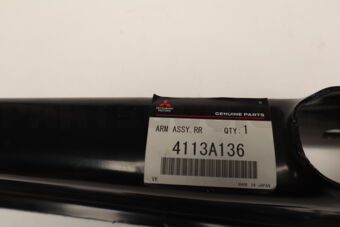 4113A136 ARM ASSY,RR SUSP,LWR LH