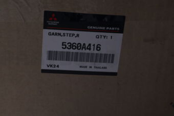 5360A416 GARNISH,SIDE STEP,RH