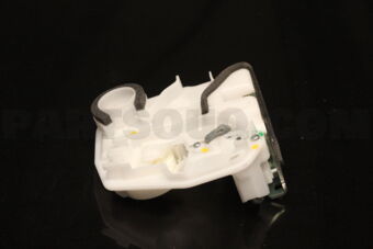 5715B260 LATCH,FR DOOR,RH