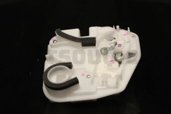 5745A708 LATCH,RR DOOR,RH