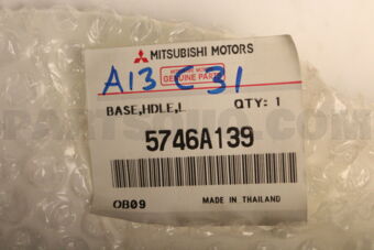 5746A139 BASE,R/DR OUTSIDE HD