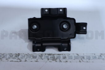 5839A024 BRACKET,BACK DOOR,LWR INR