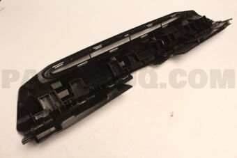 6400D370 Mitsubishi GRILLE,FR BUMPER